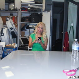 Backroom Fucking with Aaliyah Love