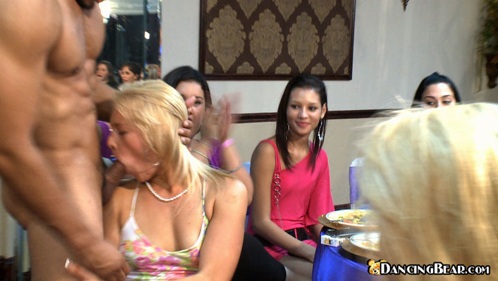 Crazy Party Girls