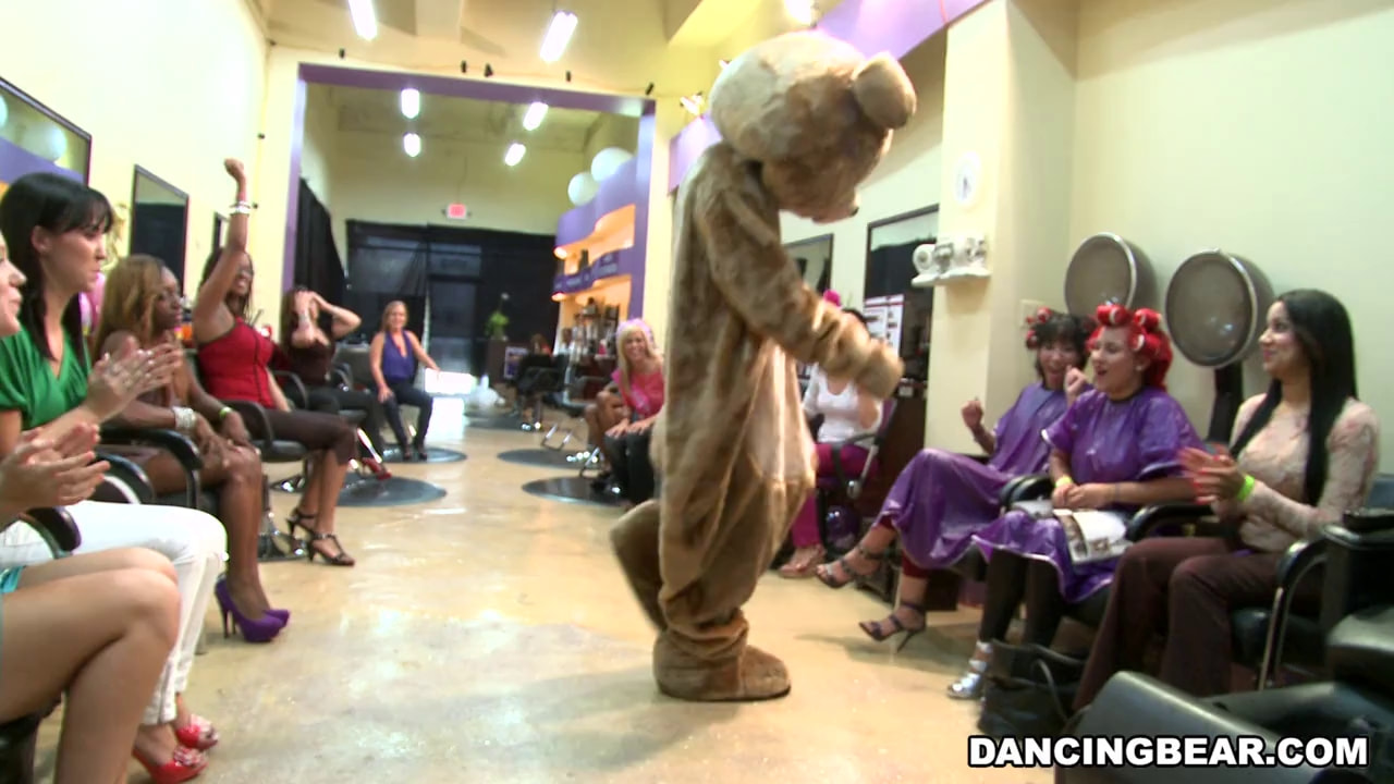 Party in the Salon