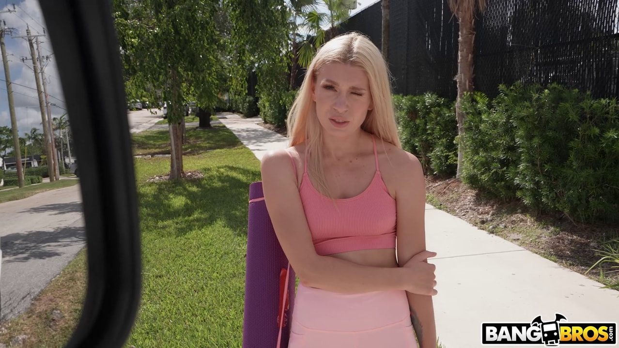 Hot Yoga Student Banged in Bus