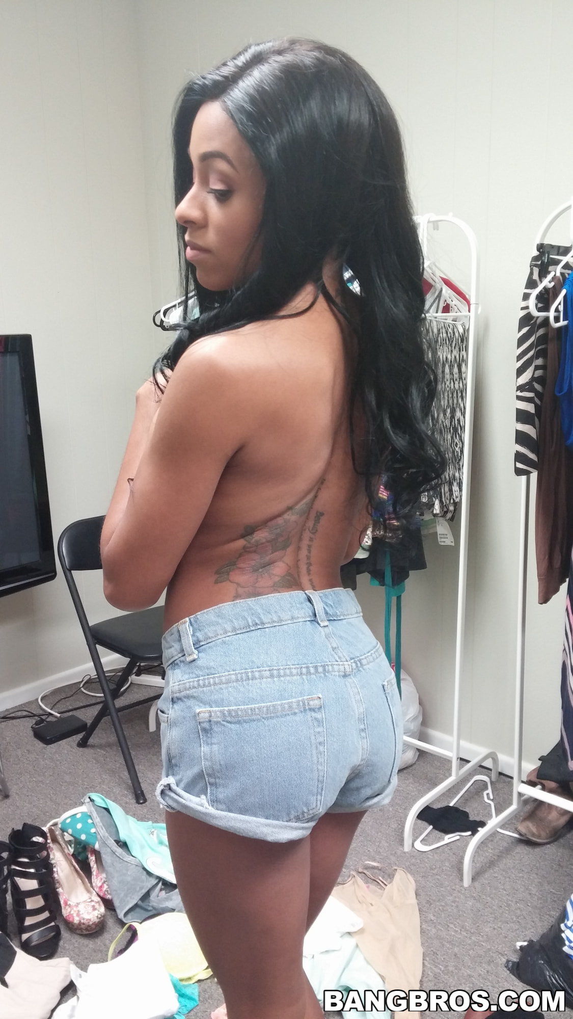 Mocha Skinned Cutie Interracial Fucking