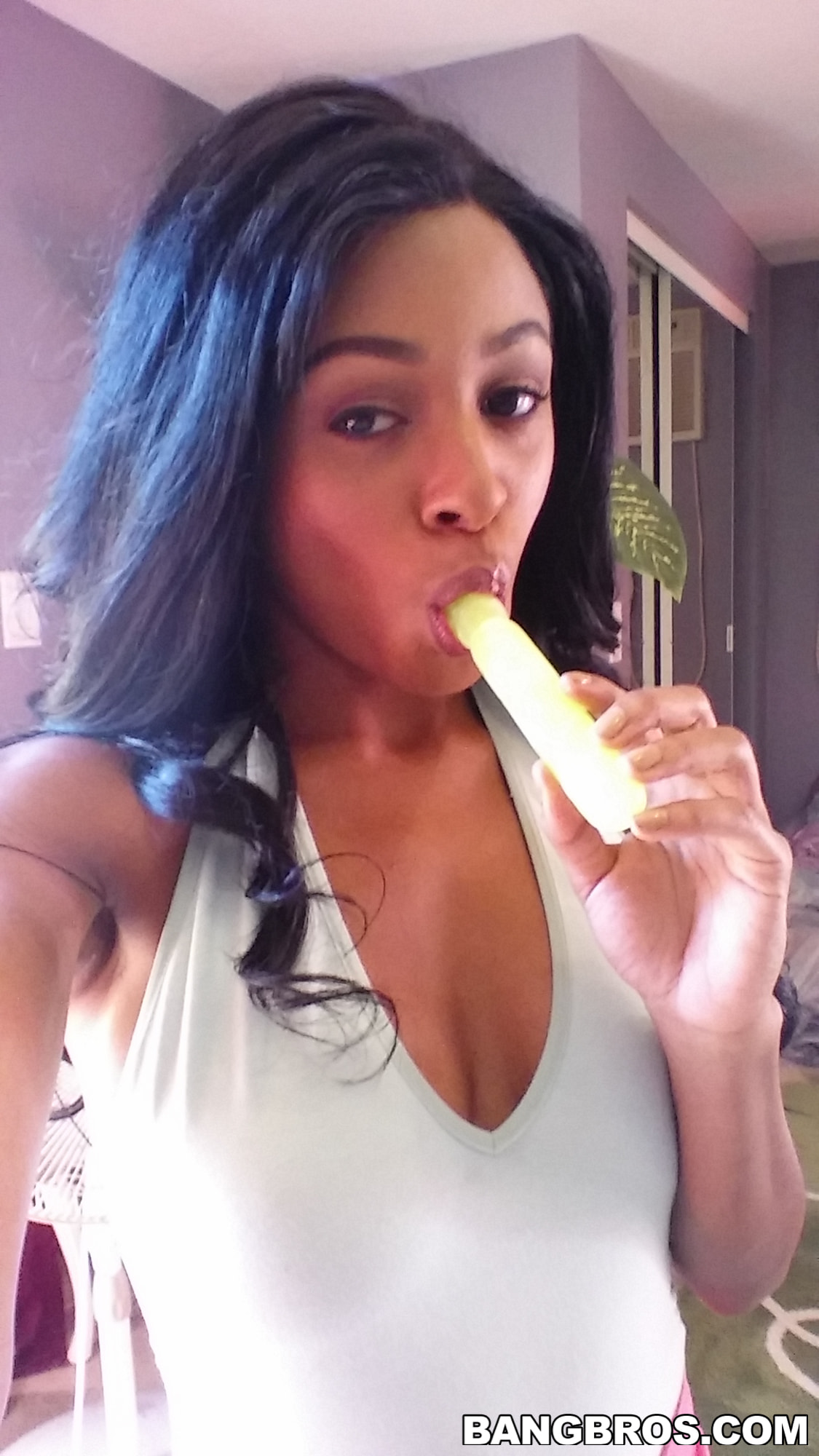Mocha Skinned Cutie Interracial Fucking