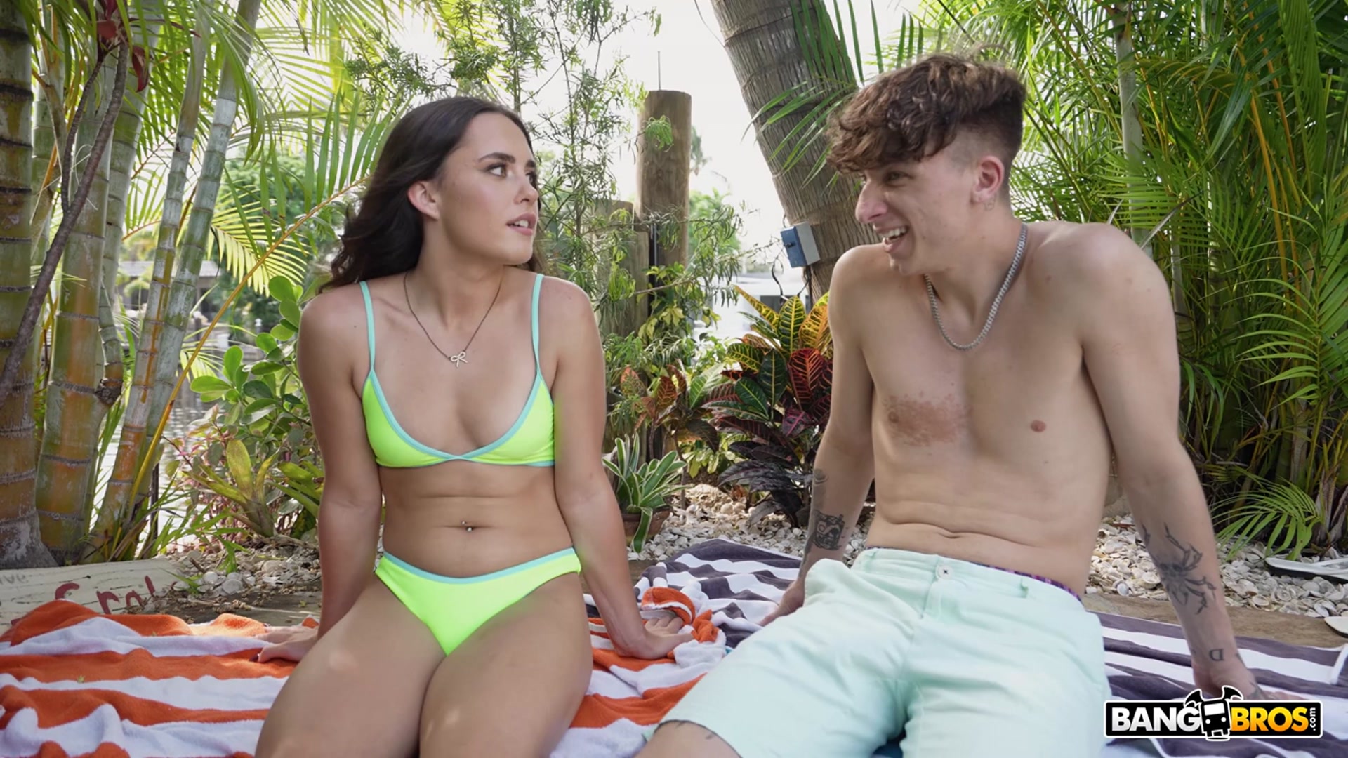 Sex Tape at the Pool Lagoon