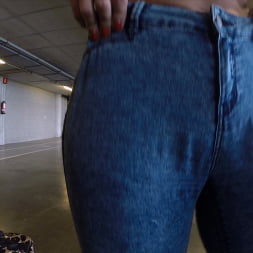 Sexo anal en el garaje del aeropuerto con Franceska Jaimes