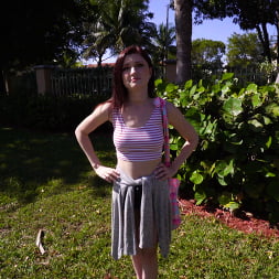 Petite cutie shows her wild side