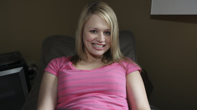 Heather Starlet Tugs Away!