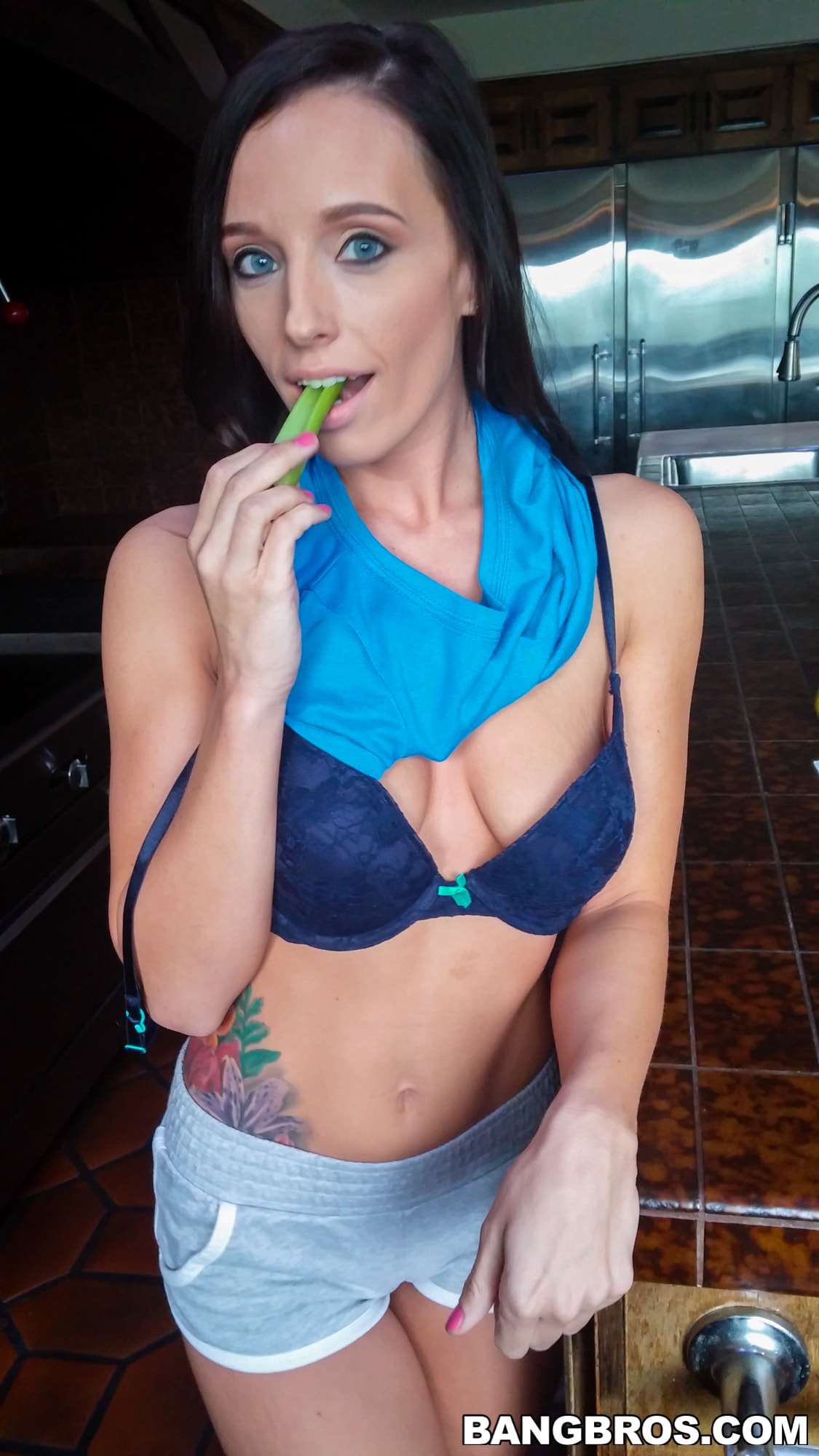 Big black dick for sexy brunette