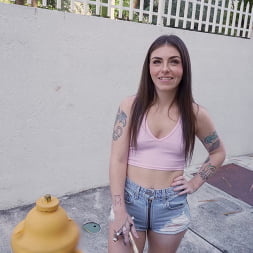 Kay Rhea está lista para follar