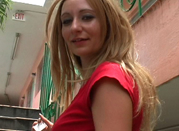 Kiah in 'Right Place At The Right Time'