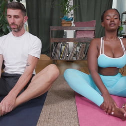 Amor de yoga negro