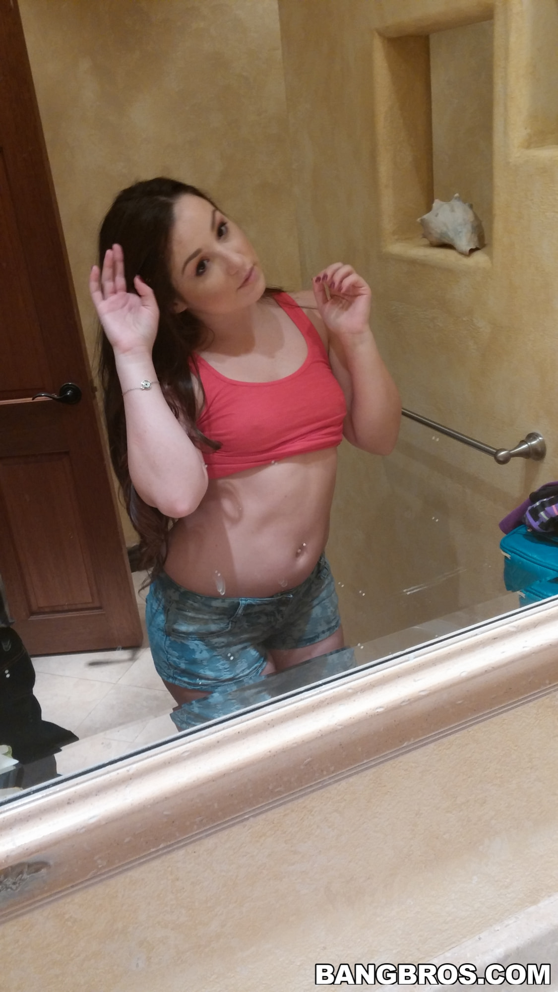 Monster cock makes that white girl pussy cream!