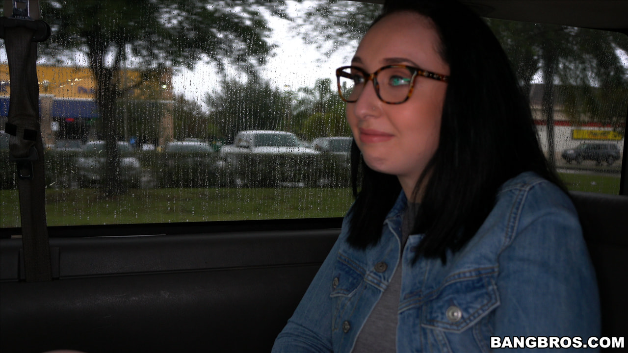 Scarlett's wild ride on the bus