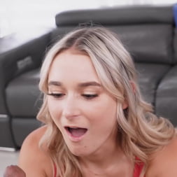Thea se estira