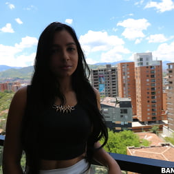 Colombian Chick With Big Ass Films Her First Porno