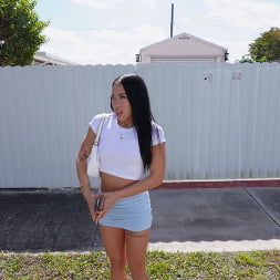 Vivienne Vo Cheats on her Boyfriend with Johnny Love
