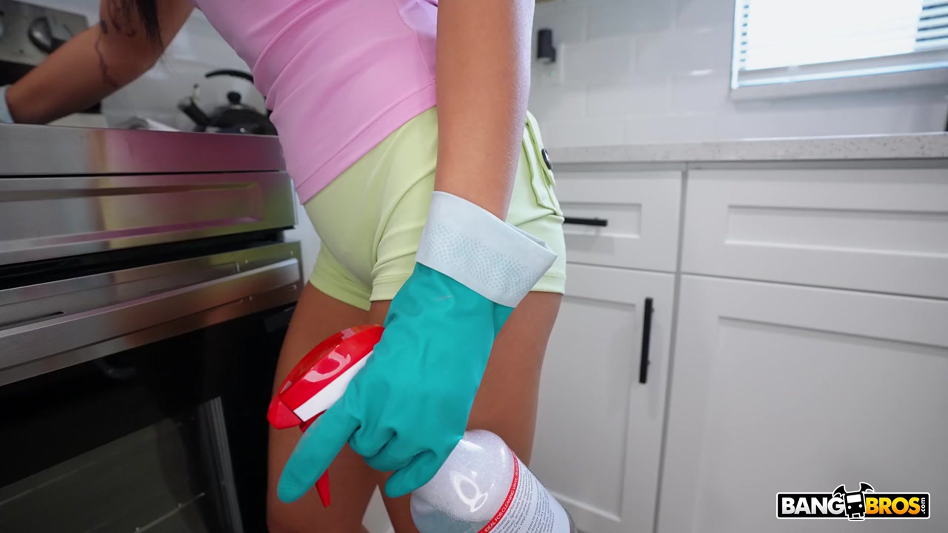 Vivienne Vo Gets Fucked While Cleaning