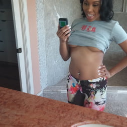 Thick Ebony swallows all of that cum